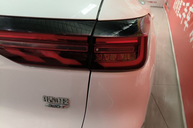 Used Dongfeng Aeolus Huge 2022 Mach Power 1.5T Dare-to-Love Edition