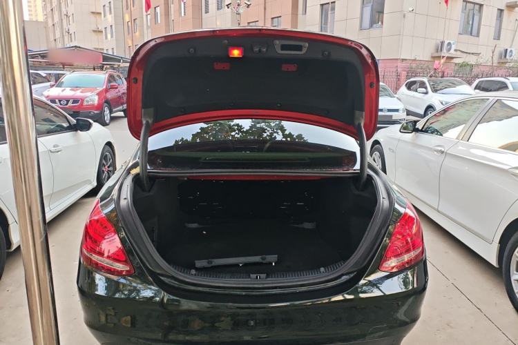 Used Mercedes-Benz C-Class 2015 Facelift C 200 L
