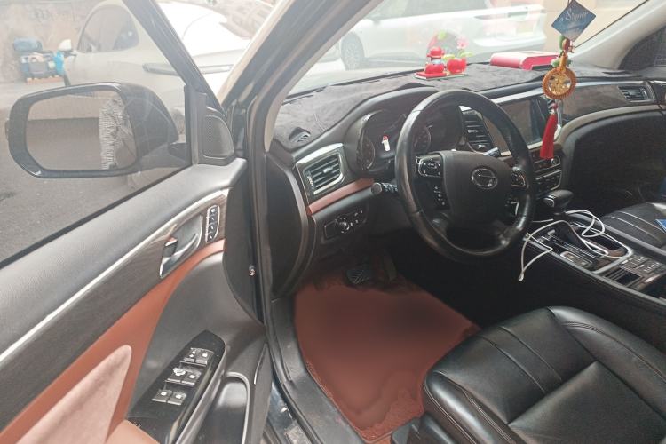 Used GAC Trumpchi GS8 2017 320T Two-Wheel Drive Luxury Smart Connectivity Version (7 Seats)
