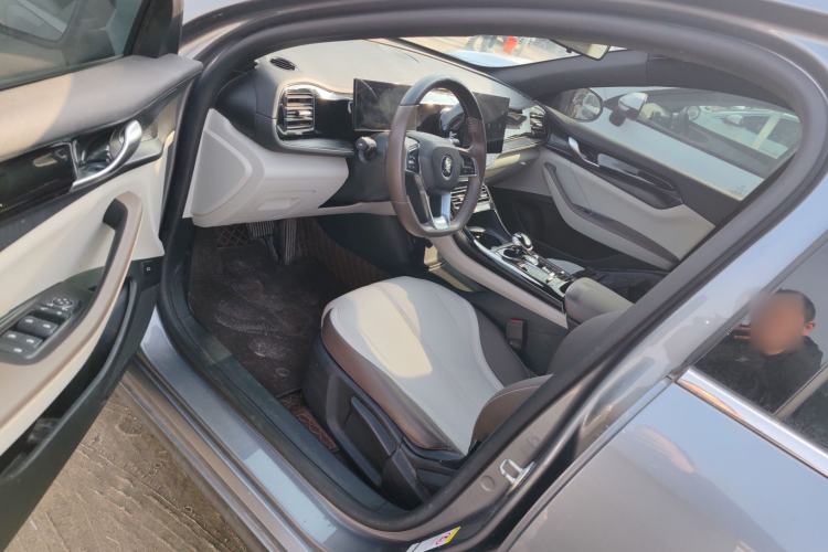 Used BYD Qin PLUS 2024 HONOR Edition DM-i 55KM Leading Model
