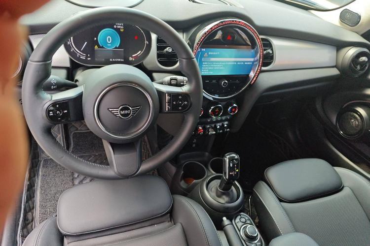 Used  MINI 2023 1.5T COOPER Artist
