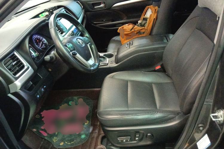 Used Toyota Highlander 2018 2.0T Four-Wheel Drive Luxury Edition 7 Seats China V Emission Standard