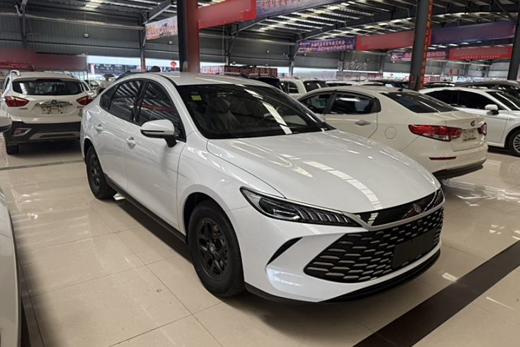 Used BYD Qin PLUS 2025 DM-i Smart Drive 55KM Leading Model
