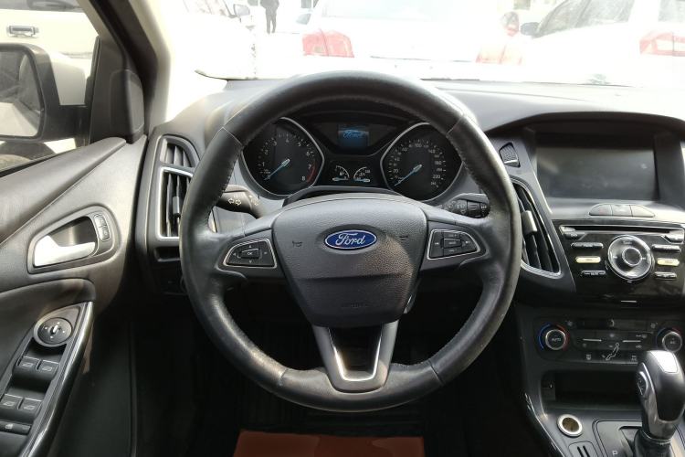 Used Ford Focus 2017 Hatchback 1.6L Automatic Fashion Edition Smart Drive Version