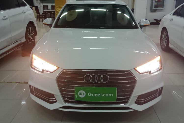 Used Audi A4L 2019 40 TFSI Ambition China VI
