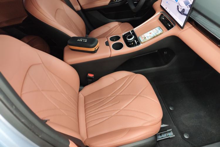 Used  L6 2025 EM-i 140km Long-Range Version