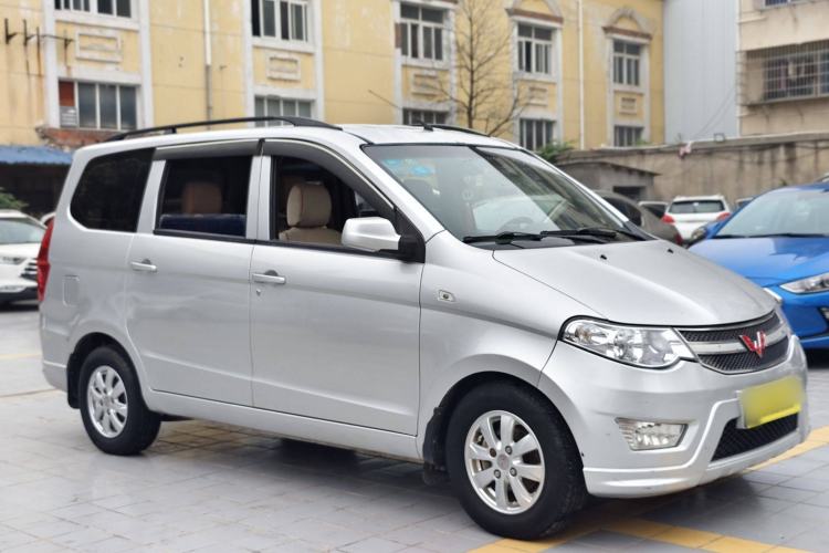 Used Wuling Hongguang 2015 1.5L S Base Model China IV
