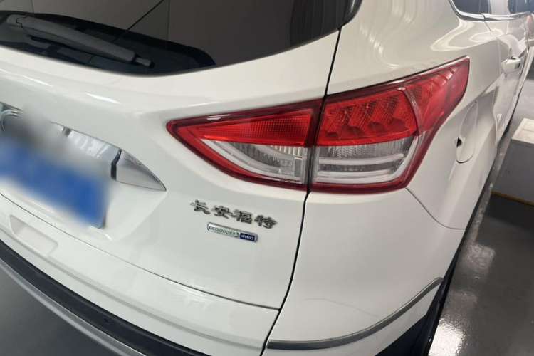 Used Ford Kuga 2013 2.0L GTDi Four-Wheel-Drive Sport Model
