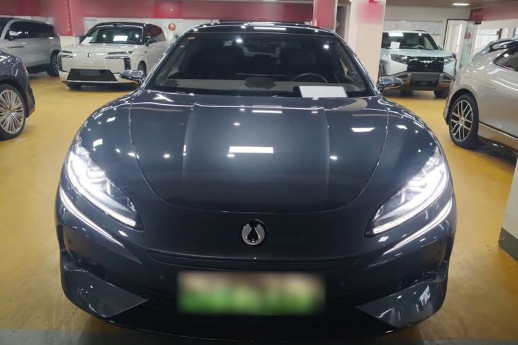 Used Denza Z9 2024 1100 km All-Wheel-Drive Ultra Version
