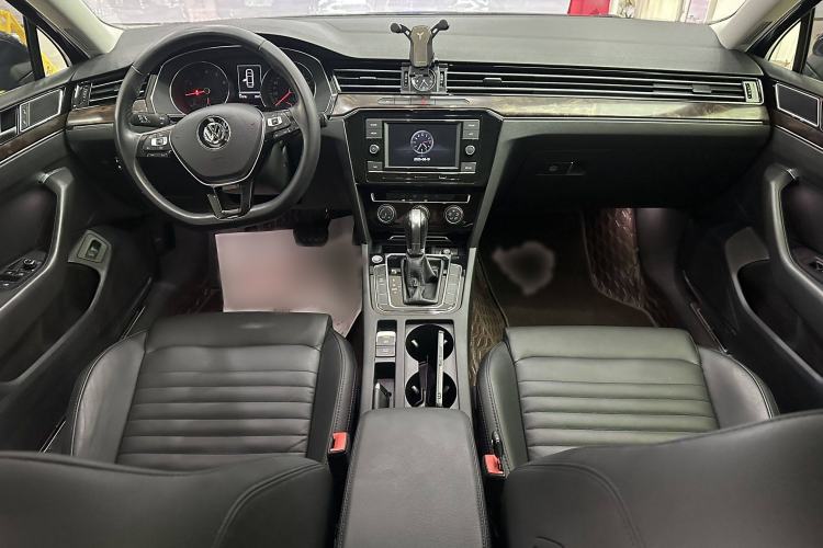 Used Volkswagen Magotan 2019 330TSI DSG Leading Model China VI Standard
