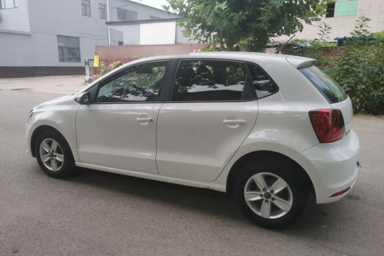 Used Volkswagen Polo 2016 1.4L Manual Fashion Model
