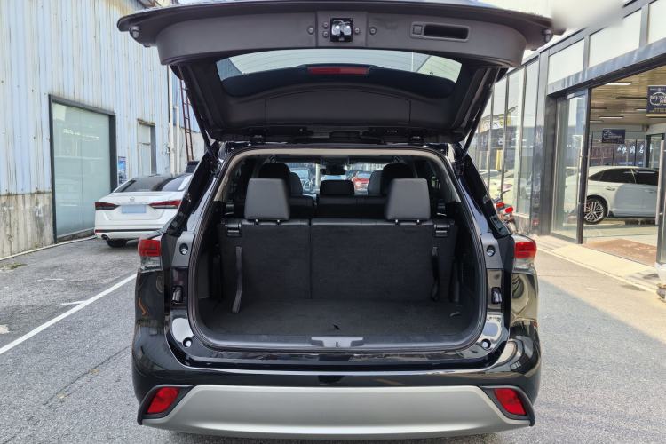 Used Toyota Highlander 2023 2.5L Smart Electric Hybrid Dual-Motor All-Wheel-Drive Luxury 7-Seater
