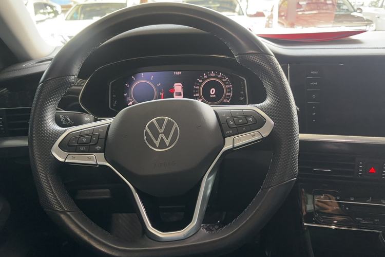 Used Volkswagen Passat 2022 330TSI Elite Edition Custom Version
