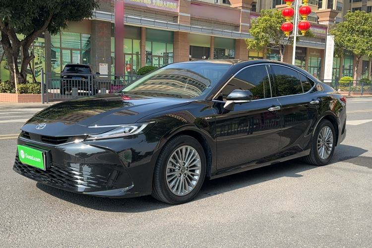 Used Toyota Camry 2024 Dual-Motor 2.0 HGVP Luxury Edition
