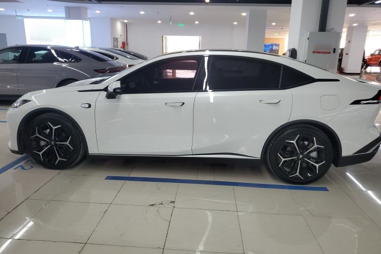 Used  SL03 2024 135Plus Glory Edition