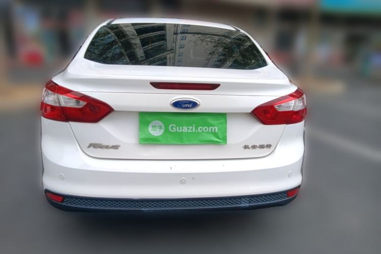 Used Ford Focus 2012 Sedan 1.6L Automatic Fashion Edition