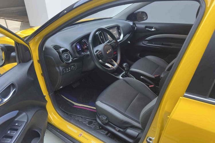 Used Kia kx1 Stonic 2021 1.4L CVT Sunroof Model