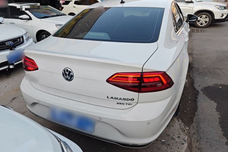 Used Volkswagen Lamando 2019 230TSI DSG Fashion Edition China VI
