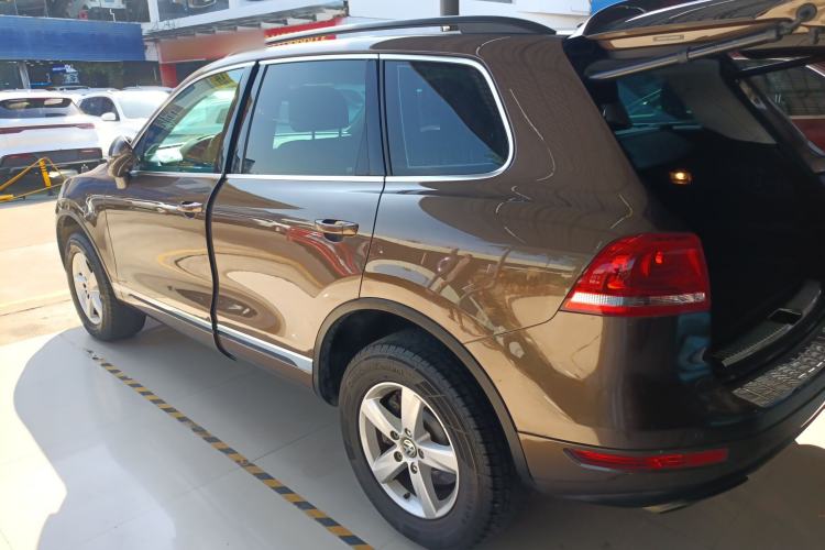 Used Volkswagen Touareg 2011 3.0 TSI Comfort Version
