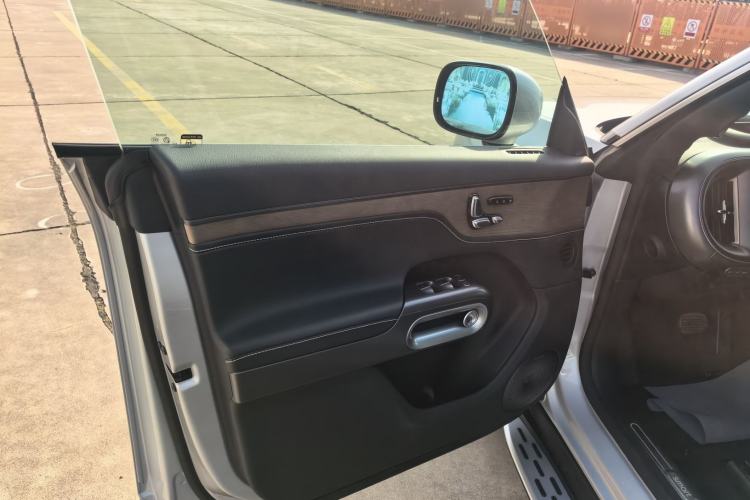 Used  #5 2024 Ultra-Long Range Extraordinary Journey Luxury Edition