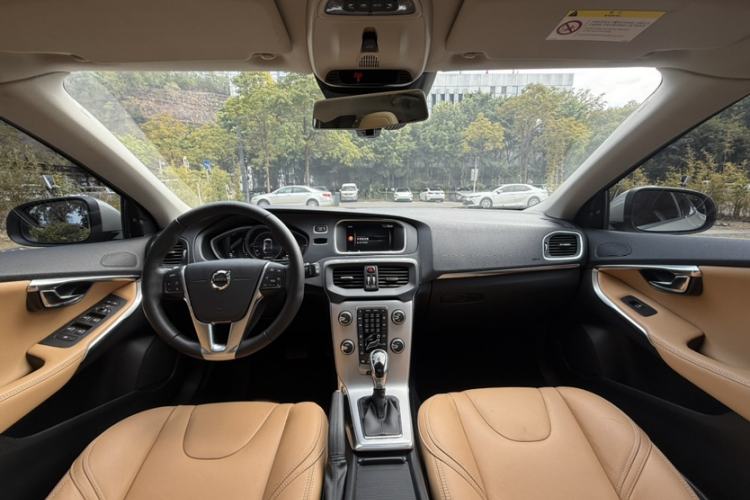 Used Volvo V40 2018 T3 Zhiya Edition