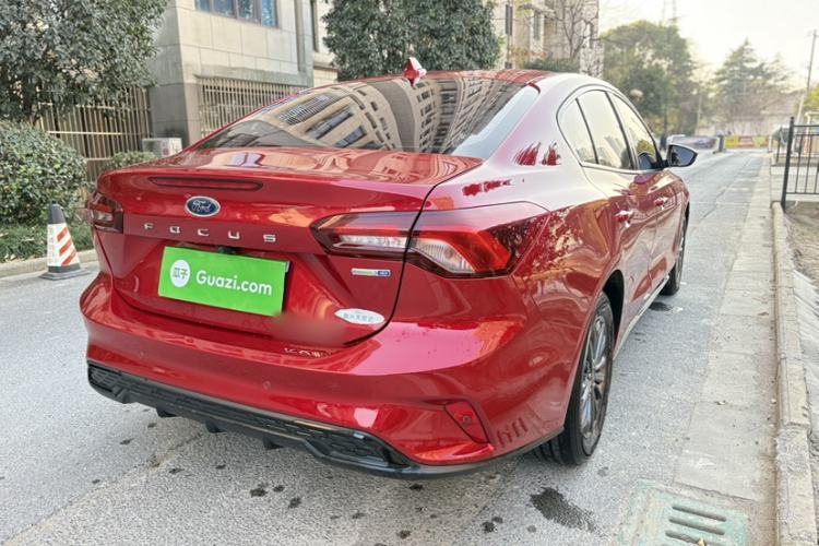 Used Ford Focus 2022 Sedan EcoBoost 180 Automatic Performance Edition
