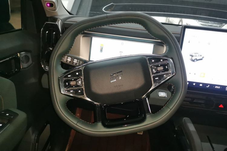 Used JETOUR Traveler 2023 2.0T All-Wheel-Drive CrossPRO
