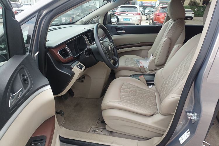 Used Buick GL8 2018 28T Comfort Model China VI Standard