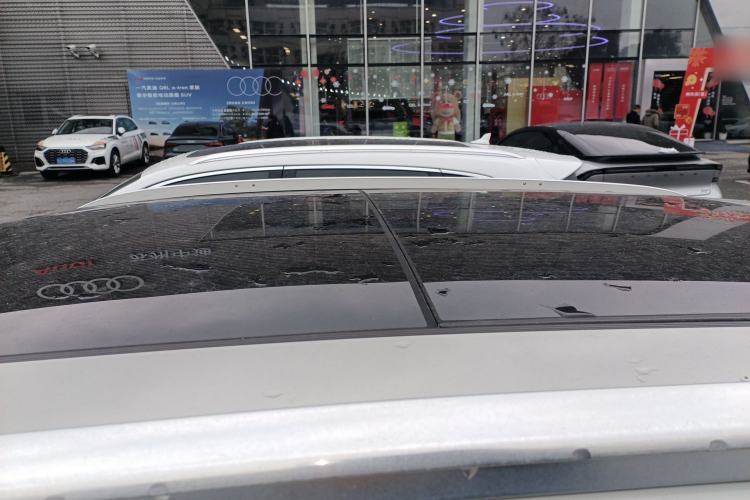 Used Audi Q5 2017 Plus 40 TFSI Ambition Model
