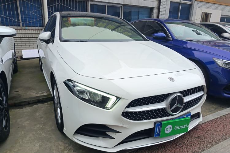 Used Mercedes-Benz A-Class 2021 A 200 L Sport Sedan Fashion Model
