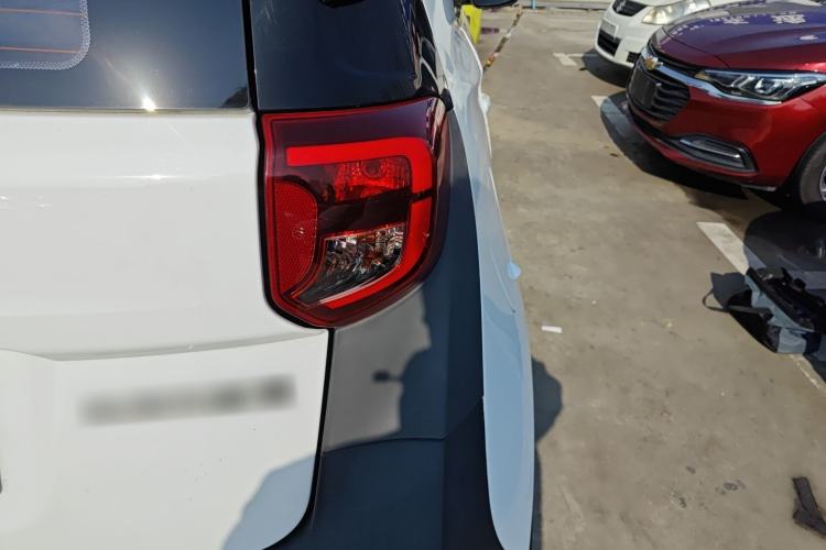 Used Chery Little Ant 2022 Revised Version Sweet Pink Edition Half-Sugar Version Lithium Iron Phosphate 30.7 kWh 30 kW 301 km
