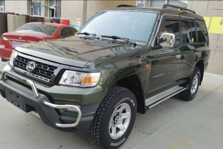 Used Leopaard Q6 2015 2.4L Manual 4x4 Excellence Edition
