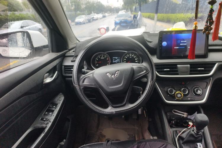 Used Wuling Hongguang S3 2018 1.5L Manual Standard Version China V Standard
