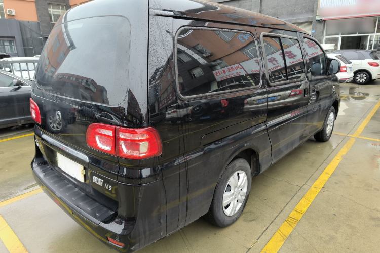 Used FORTHING Lingzhi 2023 M5L 1.6L Base Model 7 Seats