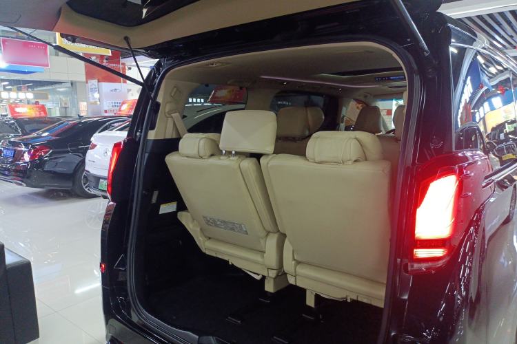 Used Toyota Alphard 2021 Dual-Engine 2.5L Luxury Edition
