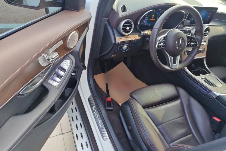 Used Mercedes-Benz GLC 2020 GLC 300 L 4MATIC Dynamic Edition
