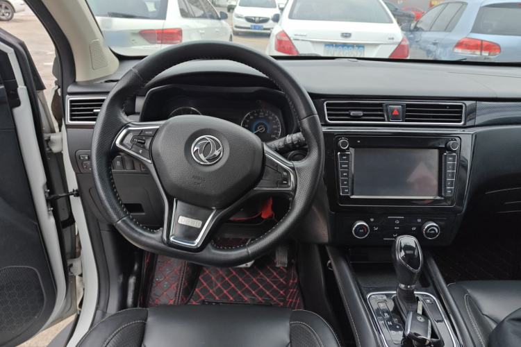 Used Dongfeng Fengon 580 2017 1.5T CVT Smart Connectivity Model
