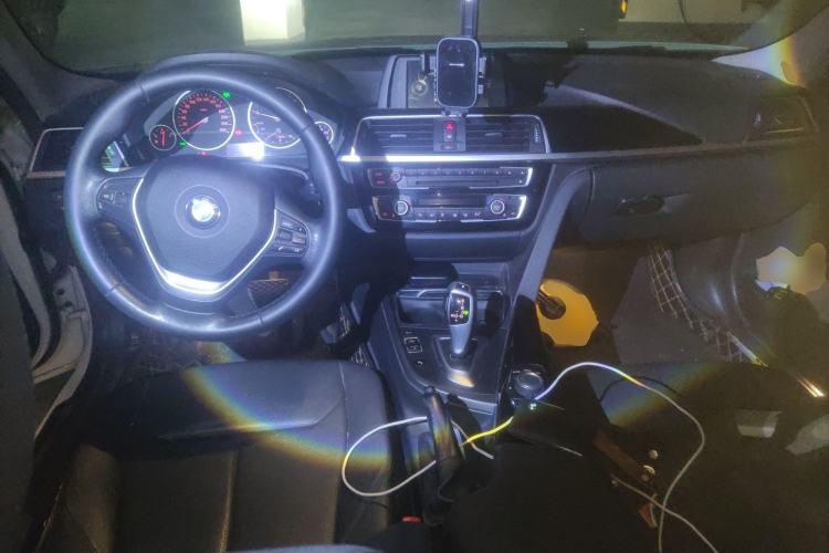 Used BMW 3 Series 2017 318i Fashion Model
