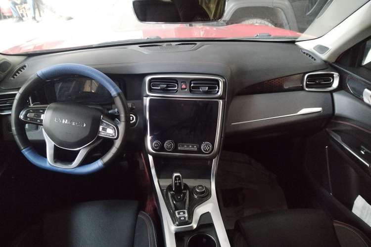 Used Lynk & Co 01 2019 2.0T Four-Wheel Drive Genie Pro Version China V Emission Standard
