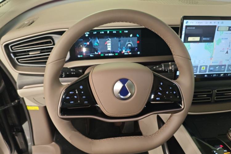 Used Denza D9 2022 DM-i 970 Four-Wheel Drive Flagship Model
