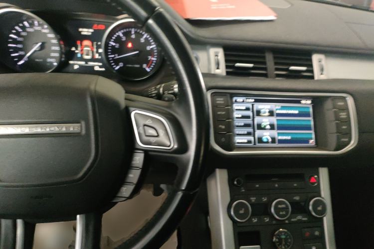 Used Land Rover Range Rover Evoque 2015 2.0T Five-Door Zhiyao Edition
