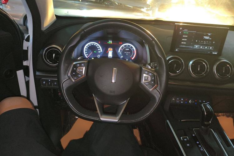 Used Wey VV5 2017 2.0T Flagship Edition
