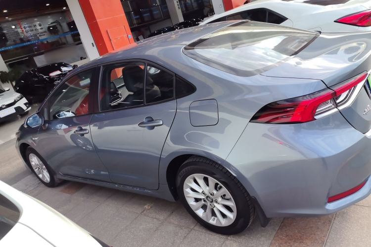 Used Toyota Corolla 2021 Dual-Motor 1.8L E-CVT Elite Edition
