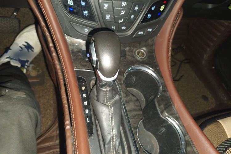 Used Buick Envision 2014 28T Four-Wheel Drive Luxury Model
