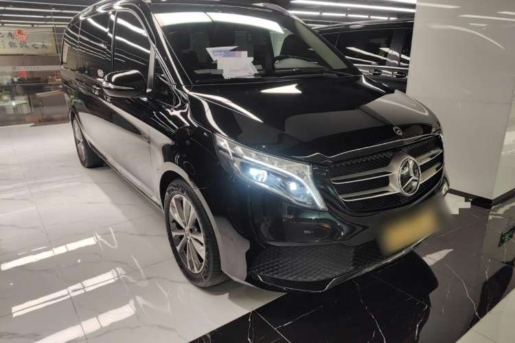 Used Mercedes-Benz V-Class 2021 V 260 Avantgarde Edition
