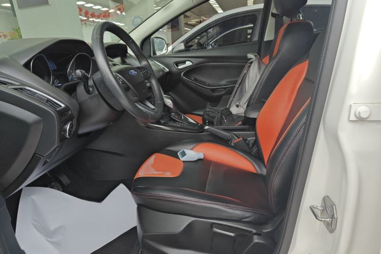 Used Ford Focus 2017 Hatchback 1.6L Automatic Fashion Edition Smart Drive Version