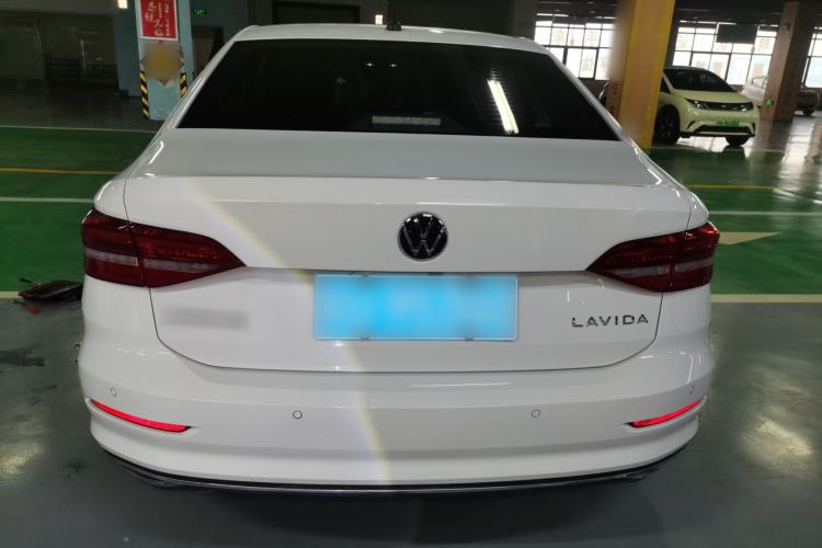 Used Volkswagen Lavida 2021 1.5L Automatic Comfort Edition
