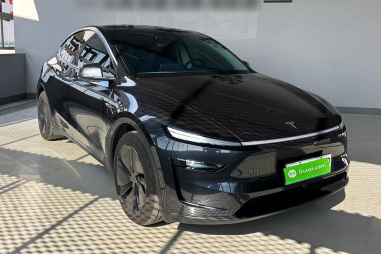 Used Tesla Model Y 2025 Rear-Wheel-Drive Version
