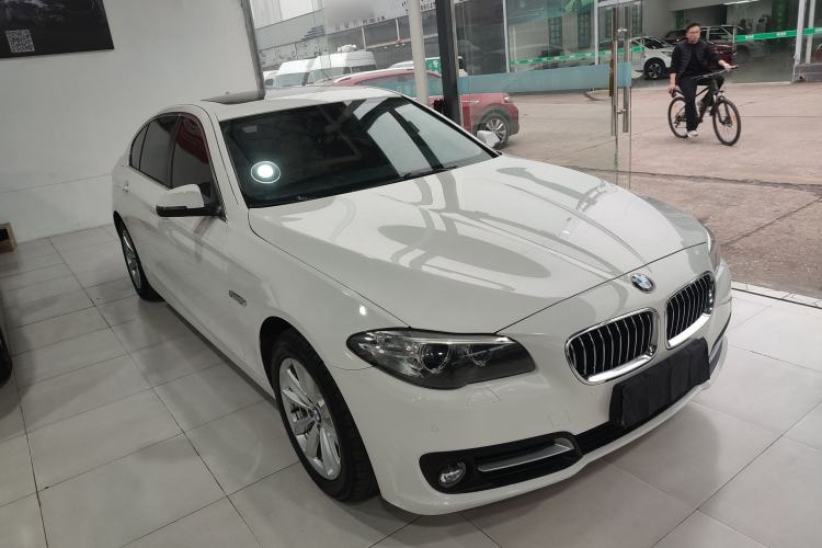 Used BMW 5 Series 2014 520Li Elegant Model
