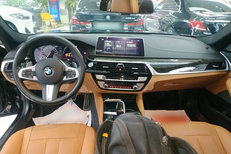 Used BMW 5 Series 2018 Restyled 530Li Luxury Edition M Sport Package
